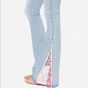 White Crow Flare Jeans with floral 🌺 detail 👖 ♥️